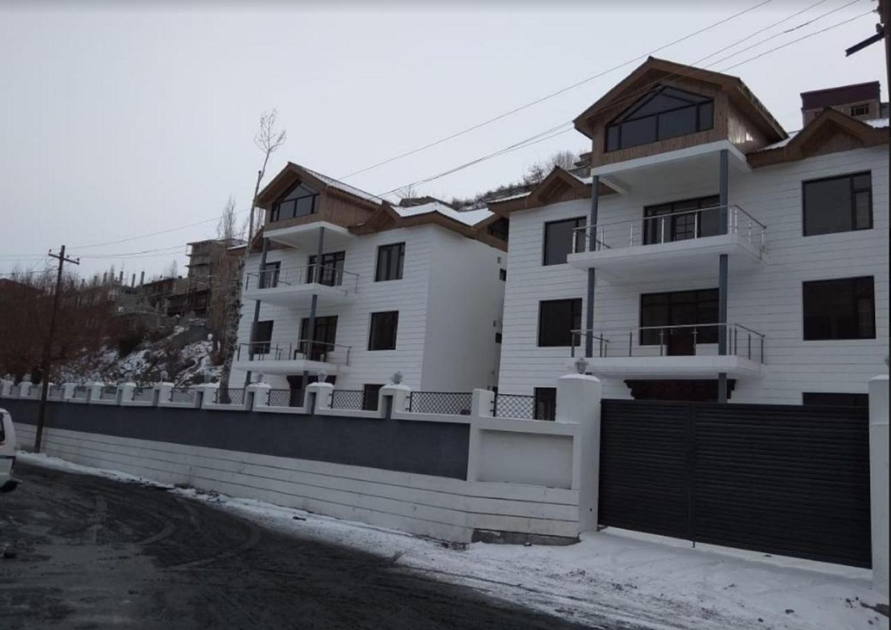 Hotel Kargil Heights מראה חיצוני תמונה