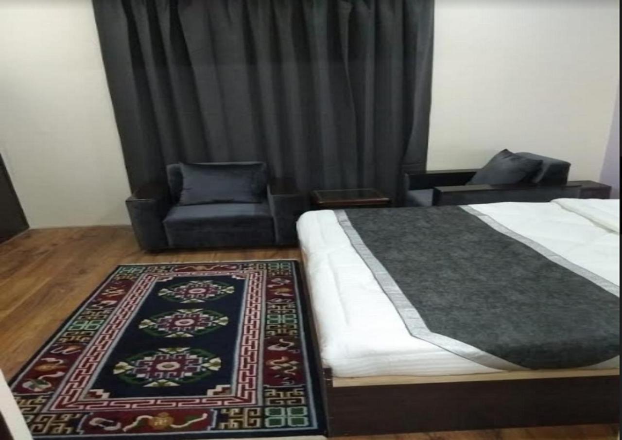Hotel Kargil Heights מראה חיצוני תמונה