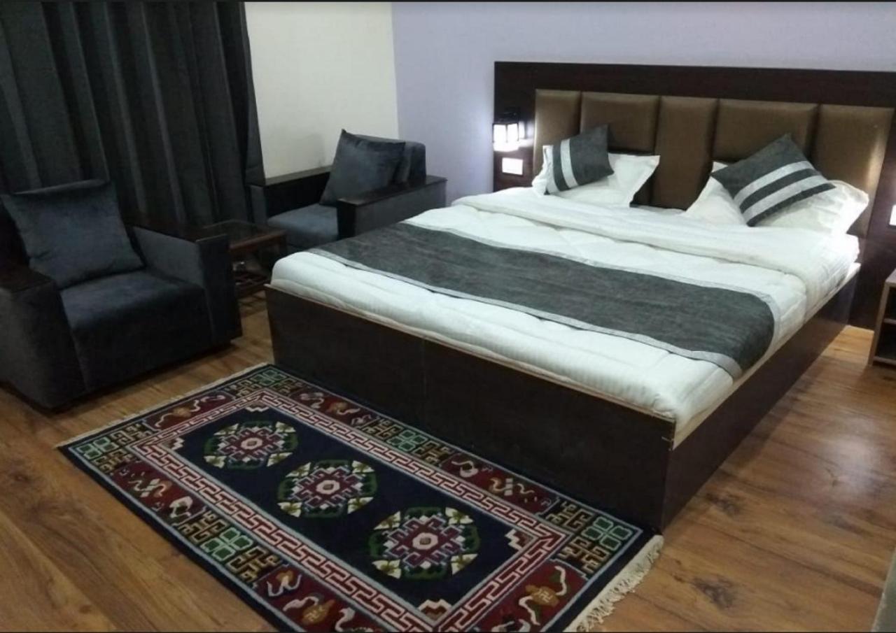 Hotel Kargil Heights מראה חיצוני תמונה