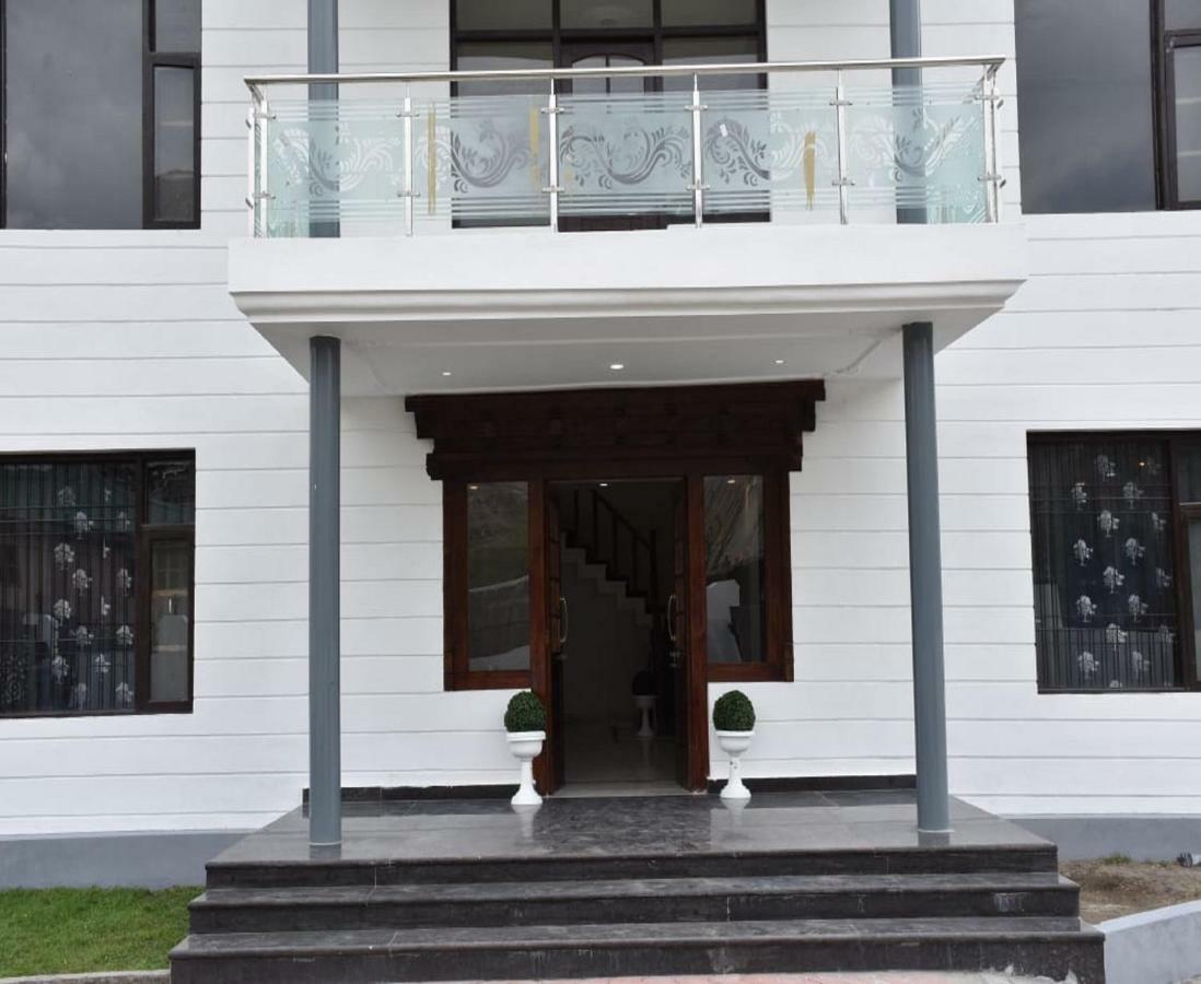 Hotel Kargil Heights מראה חיצוני תמונה