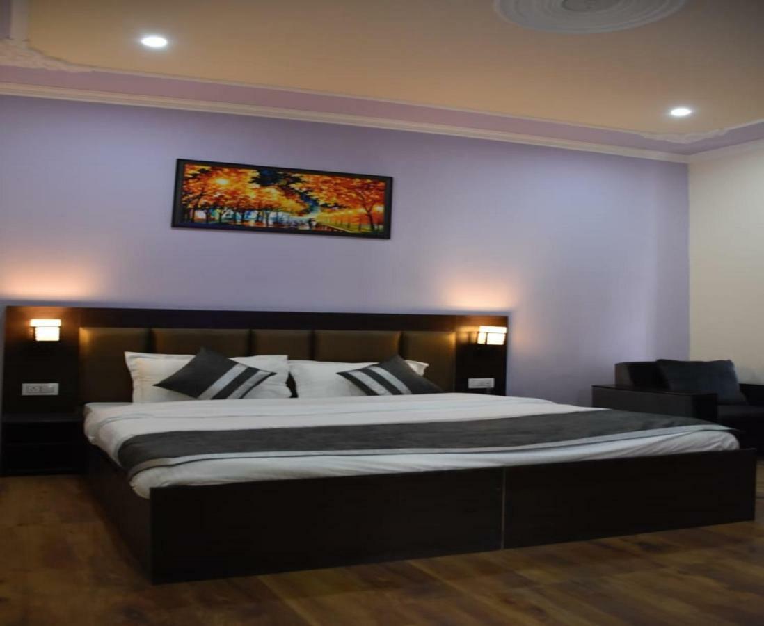 Hotel Kargil Heights מראה חיצוני תמונה