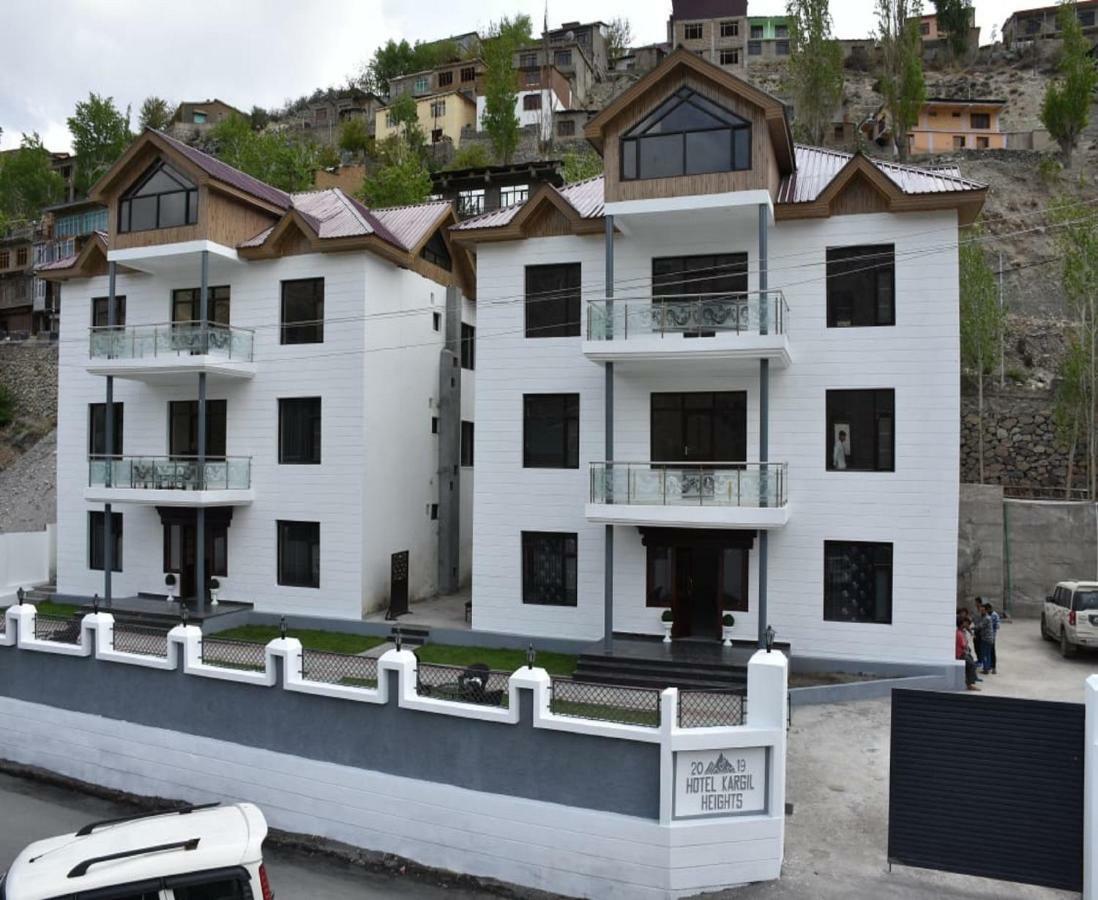 Hotel Kargil Heights מראה חיצוני תמונה