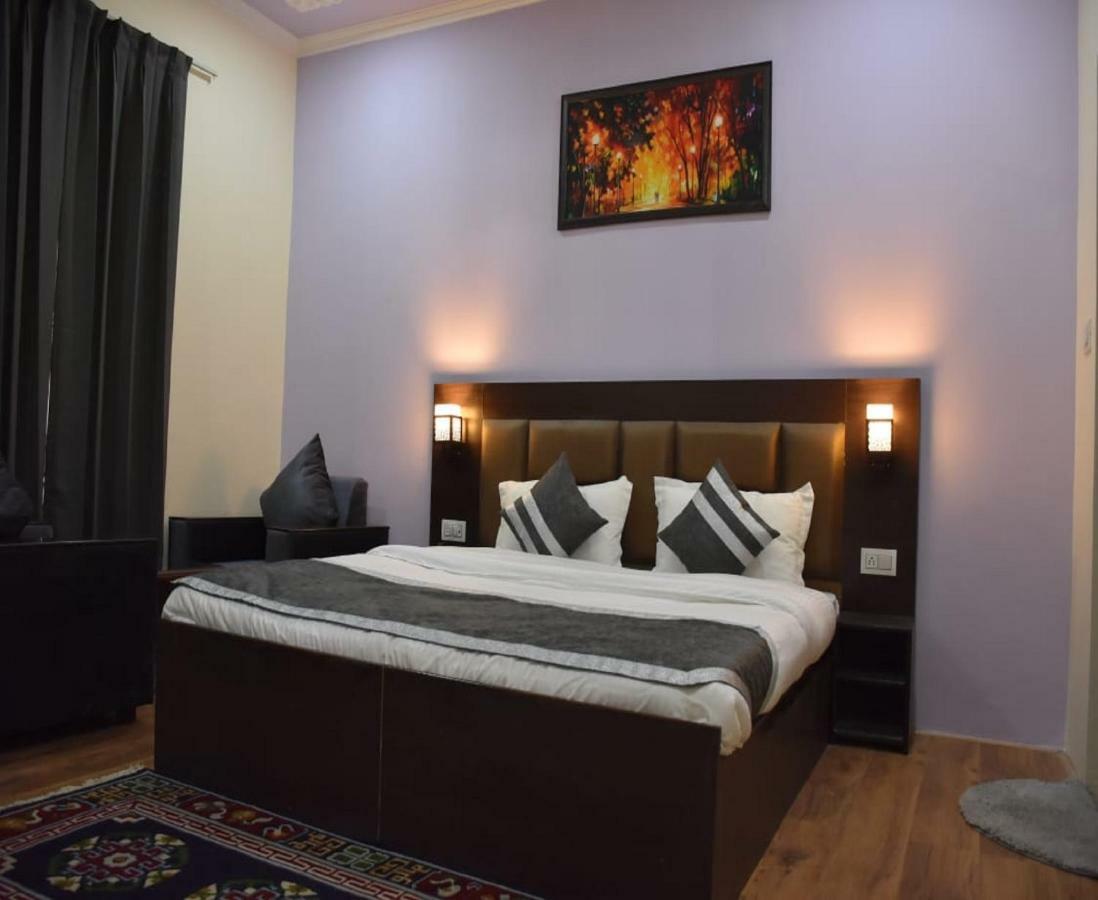 Hotel Kargil Heights מראה חיצוני תמונה