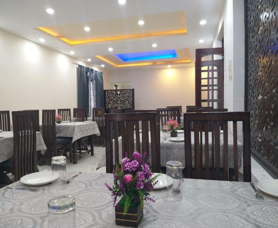 Hotel Kargil Heights מראה חיצוני תמונה